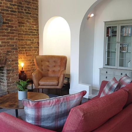 Beautiful Garden Apartment In Leafy St Leonards 5 Mins To Beach Esterno foto
