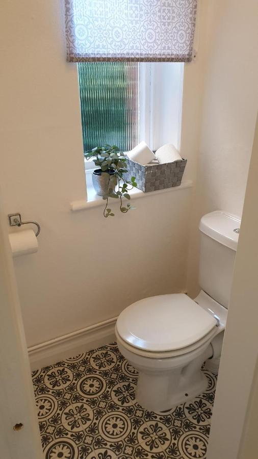 Beautiful Garden Apartment In Leafy St Leonards 5 Mins To Beach Esterno foto