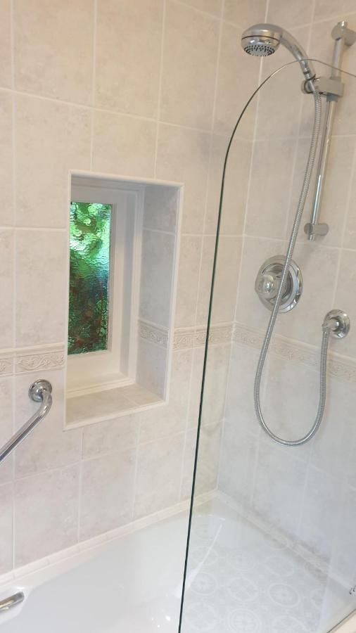 Beautiful Garden Apartment In Leafy St Leonards 5 Mins To Beach Esterno foto